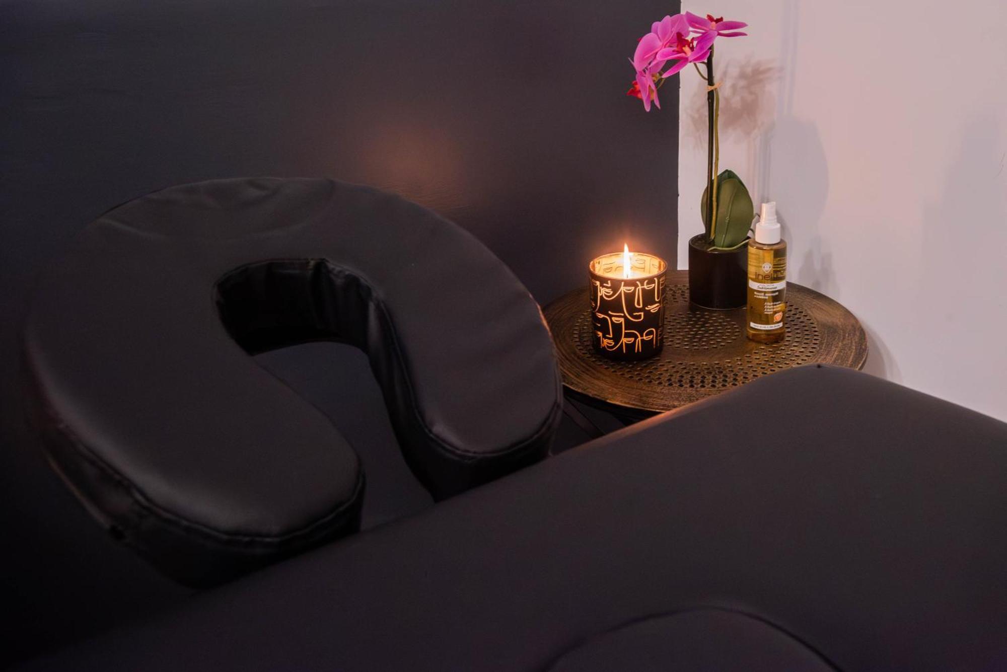 מולאן Suite Romantique Jacuzzi מראה חיצוני תמונה