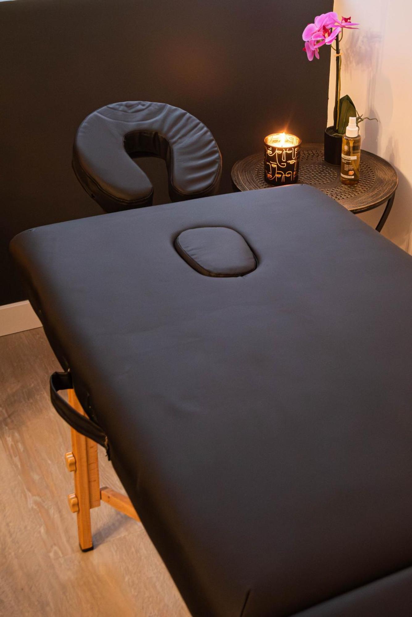 מולאן Suite Romantique Jacuzzi מראה חיצוני תמונה